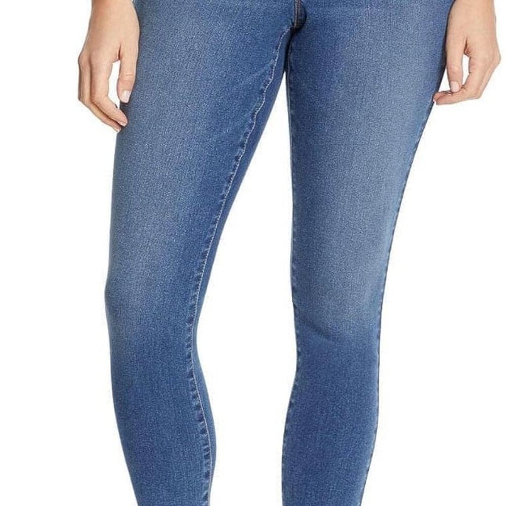 Nine West Heidi Pull-on Jeans size 4 lt blue MSRP $59.50